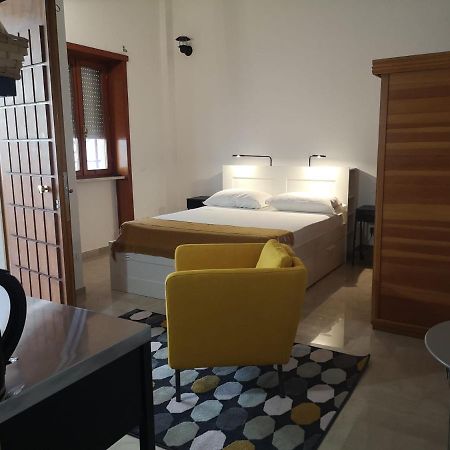 Mono Relax Lägenhet Lecce Exteriör bild