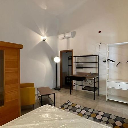 Mono Relax Lägenhet Lecce Exteriör bild